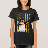 Graphic Penguin Retro American Flag Funny Penguin  Tシャツ (正面)