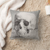 Graphic Skull Art: Minimalist & Bold Ink Design クッション (ブランケット)