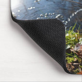 Grappige beer die ondeugend plast. マウスパッド (コーナー)