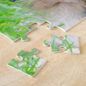 grass.JPGにあっている異様な目のボーダーコリー ジグソーパズル (側面)