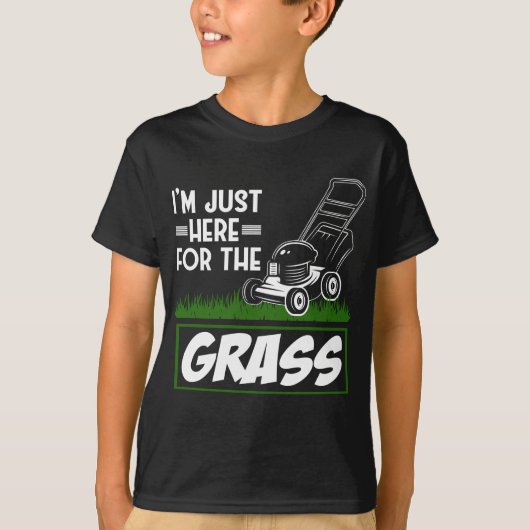 Grass Mowing Lawn Care Funny Lawn Mower Tシャツ (正面)