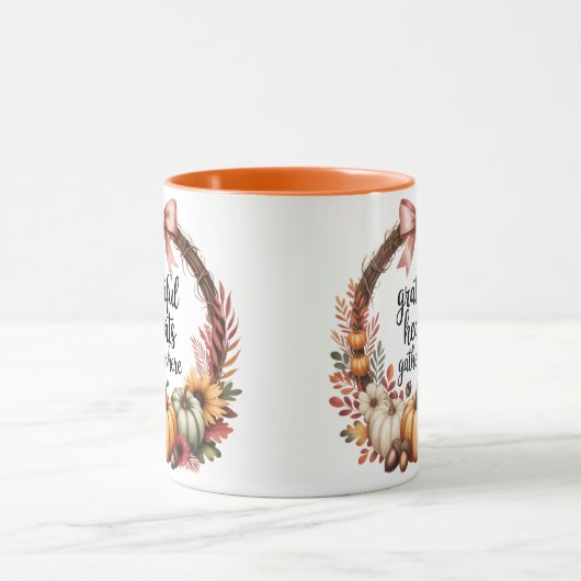 Grateful hearts gather here マグカップ (中央)