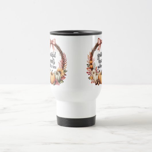 Grateful hearts gather here pumpkin wreath  トラベルマグ (中央)