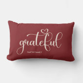 Grateful Personalized Family Name Burgundy ランバークッション (正面)