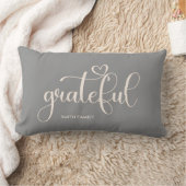 Grateful Personalized Family Name Gray ランバークッション (ブランケット)