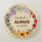 Gratitude in Every Season Floral Wreath ラウンドクッション (正面)