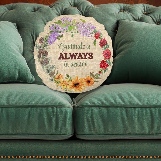 Gratitude in Every Season Floral Wreath ラウンドクッション