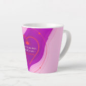 Gratitude Remains™: A Daily Ritual of Love  カフェラテマグ (右アングル)