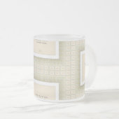 Gratitude Remains™: Love & Presence | Reflective Q フロストグラスマグカップ (正面右)