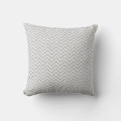 Gray And White Squiggly Chevron Zigzag Pattern クッション (正面)