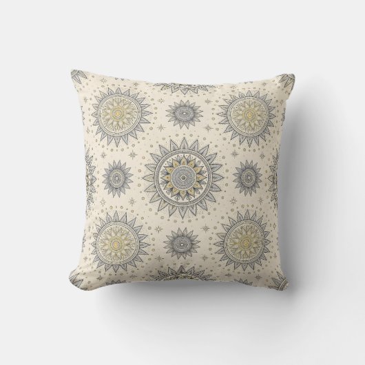 Gray Gold Mandala Pattern クッション (正面)