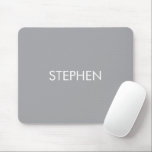 Gray minimalist custom name  マウスパッド<br><div class="desc">Add your name on this minimalist modern design on gray background.</div>
