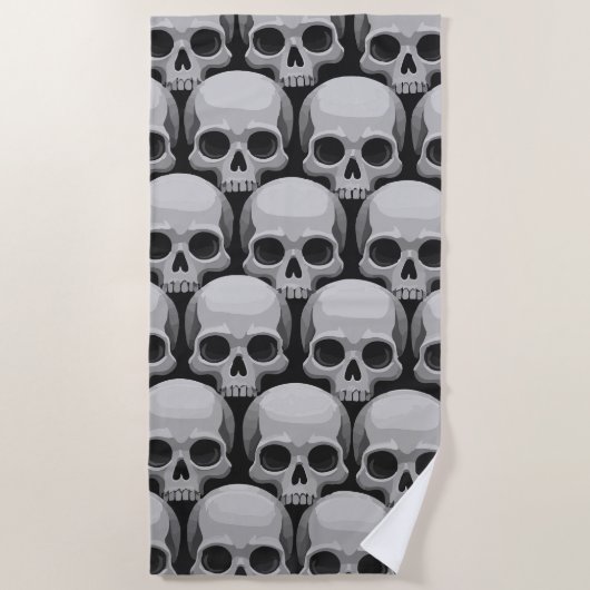 Gray Skull Pattern – Minimal Gothic Design ビーチタオル (正面)