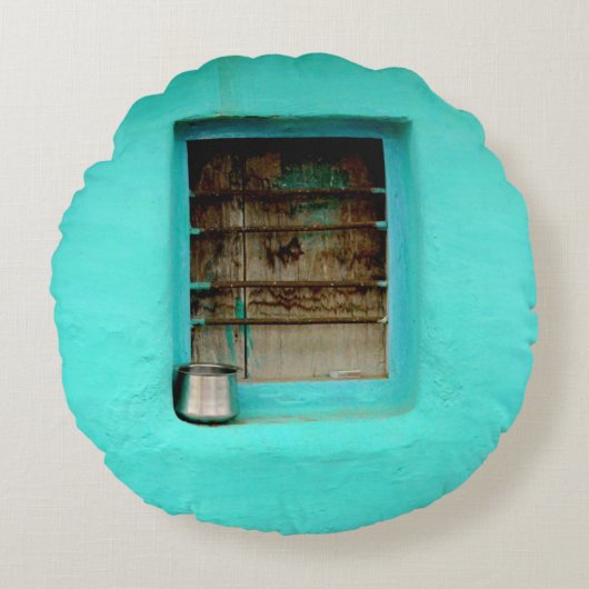 GRAY STEEL CONTAINER ON WINDOW WITH TEAL PAINT ラウンドクッション (正面)