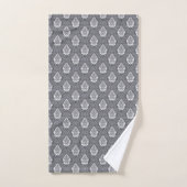 Gray towels with ornate, white paisley patterns  バスタオルセット (ハンドタオル)