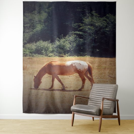 Grazing Palomino.... タペストリー (インサイチュ)