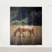 Grazing Palomino.... タペストリー (正面)