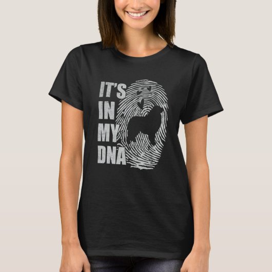 Great Pyrenees DNA Dog Mom Dad Dog Tシャツ (正面)