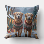 Great Pyrenees Dogs Christmas Snow Holiday  クッション (正面)