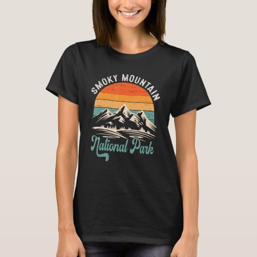 Great Smoky Mountains National Park Mountain Hikin Tシャツ (正面)