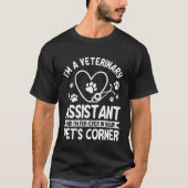 Great Veterinary Assistant Saying Animal Caretaker Tシャツ (正面)