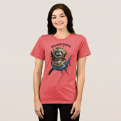 Great White Shark Inside of a Diving Helmet URM トライブレンドＴシャツ (正面全面)
