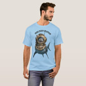 Great White Shark Inside of a Diving Helmet URM Tシャツ (正面フル)