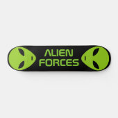 Green alien head logo custom skateboard deck スケートボード (横)