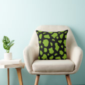 Green and black Cow Print Decorative Pillow クッション (椅子)