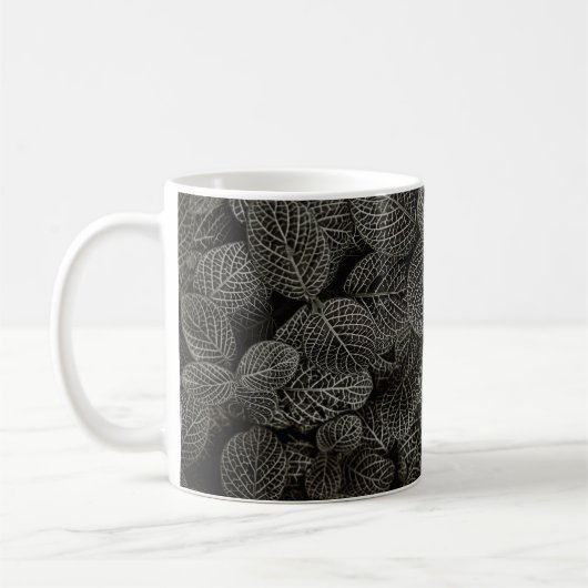 GREEN AND BROWN PINE CONES コーヒーマグカップ (左)