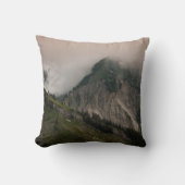 GREEN AND GRAY MOUNTAIN UNDER WHITE CLOUDS クッション (正面)