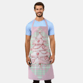 Green and Pink Plaid Pink Christmas Tree エプロン (着用した状態)