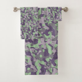 green and purple camo abstract バスタオルセット