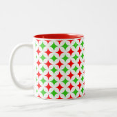 Green and Red Diamond Star Pattern on White ツートーンマグカップ (左)