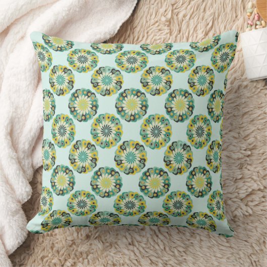 Green and Teal Modern Geometric Flower Pattern クッション (ブランケット)