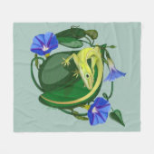 Green Anole with Morning Glory フリースブランケット (正面(横))