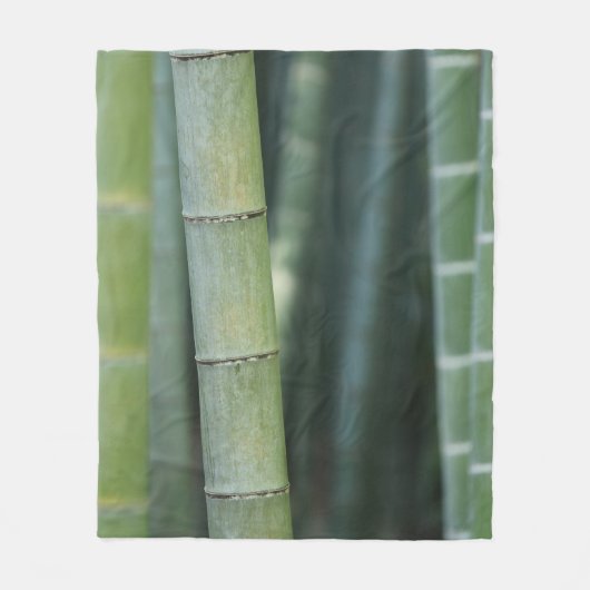 Green bamboo shoots フリースブランケット (正面)