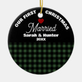 Green & Black Plaid Our 1st Christmas Married セラミックオーナメント (正面)