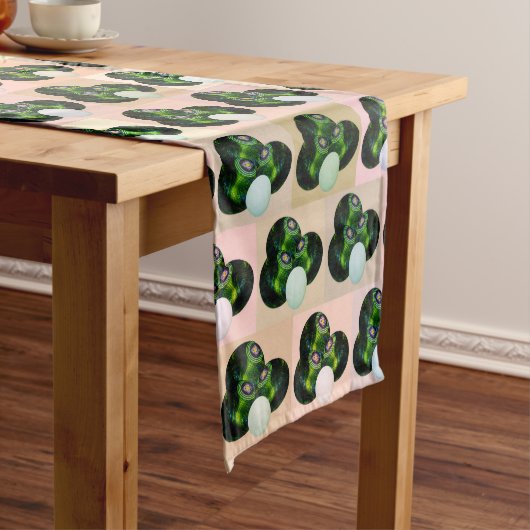 Green Block Art Lawn Bowls Pattern, Table Runner ショートテーブルランナー (インサイチュ)