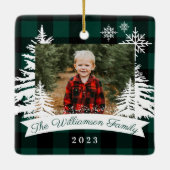 Green Buffalo Plaid Rustic Pine Trees Family Photo セラミックオーナメント (裏面)