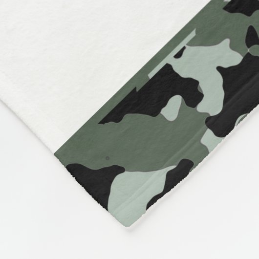 Green Camouflage Patternパーソナライズされたという名前を付ける フリースブランケット (角)