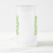GREEN CELTIC KNOT 背の高いフロストガラス マグ (中央)