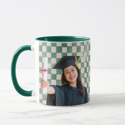 Green Checkered Personalized Portrait Graduation マグカップ (左)