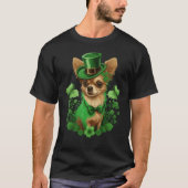 Green Chihuahua shamrock on St Patricks Day Chihua Tシャツ (正面)