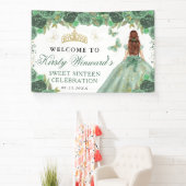 Green Dress Red Haired Princess Floral Sweet 16 横断幕 (インサイチュ)