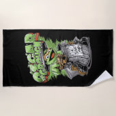 Green Garbage Monster  ビーチタオル (正面)