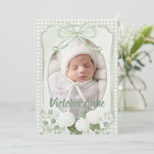 Green Gingham Floral Vintage Birth Announcement 招待状 (スタンド正面)