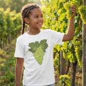 Green Grapes Vine Leaves Fresh Fruit Tシャツ