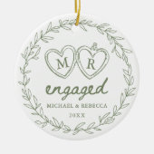 Green Hand Drawn Engaged Christmas セラミックオーナメント (正面)