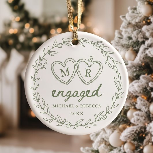 Green Hand Drawn Engaged Christmas セラミックオーナメント